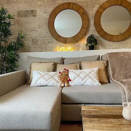2min Gare, Cosy, Work Fun Apartment *